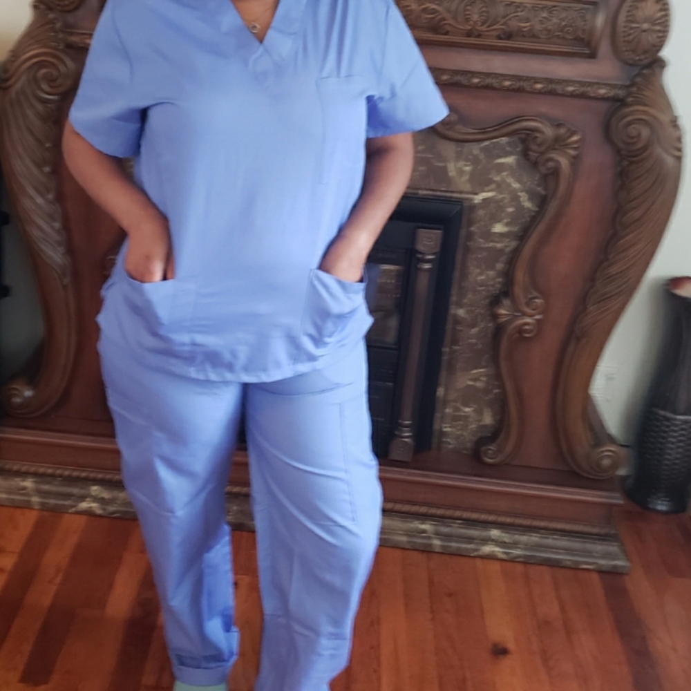 Beverly Hill Nursing Uniform scrubs